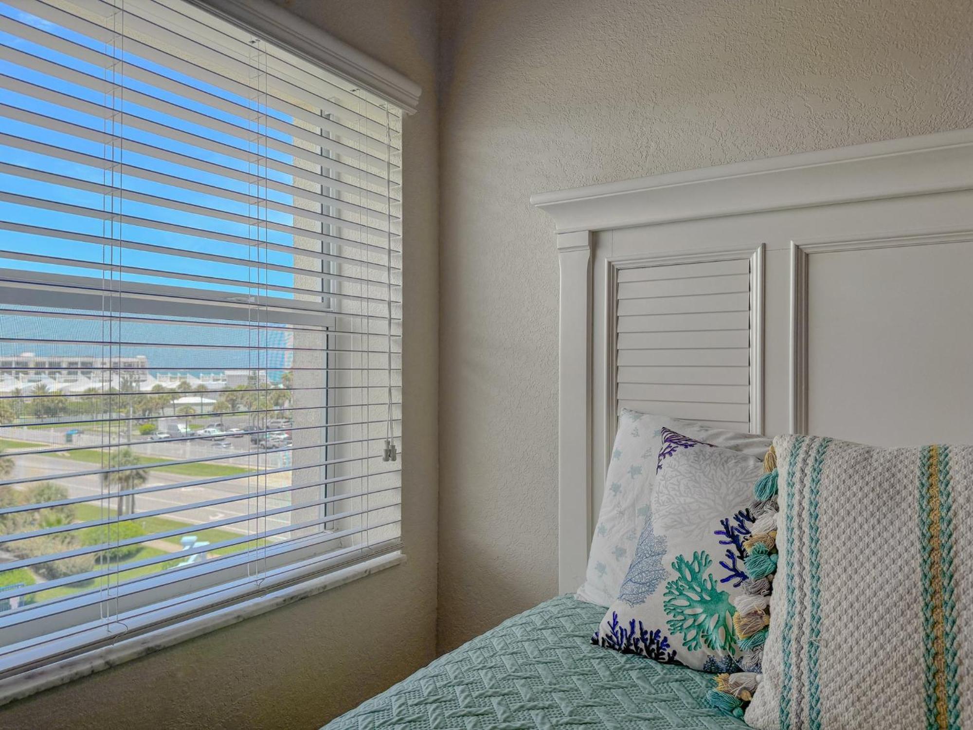 Large Corner Unit At Ocean Walk With Sneak Peak Of The Ocean ~ Ow20-501 Apartment New Smyrna Beach Exterior photo